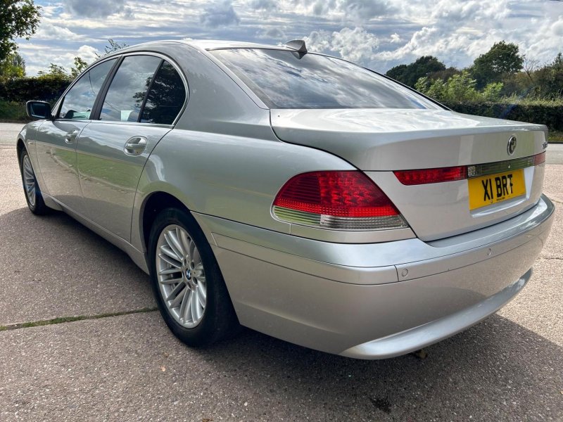 BMW 7 SERIES