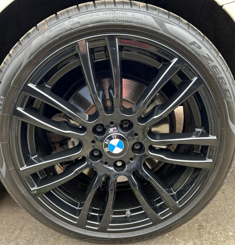BMW 3 SERIES