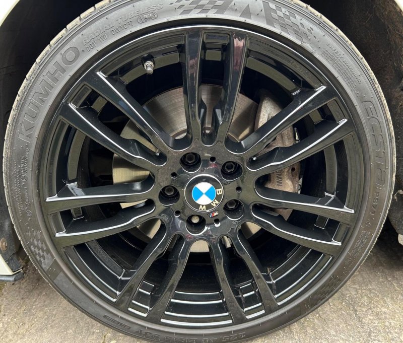 BMW 3 SERIES