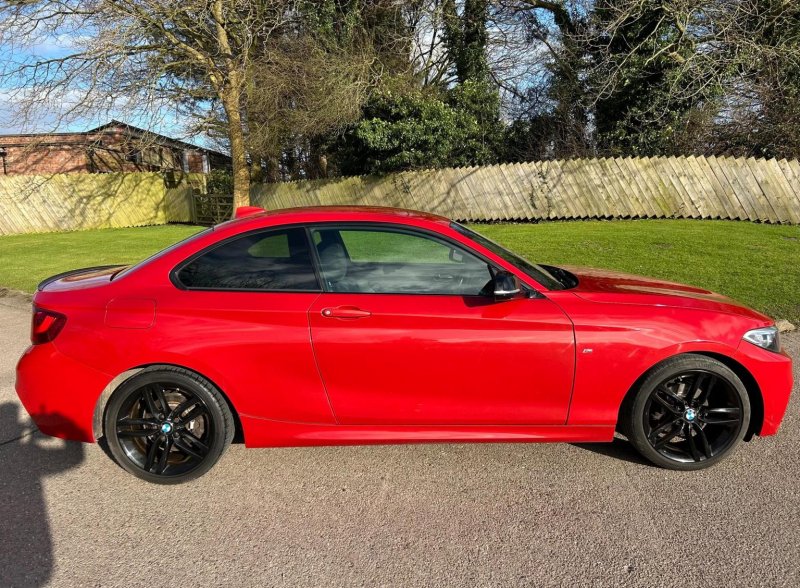 BMW 2 SERIES