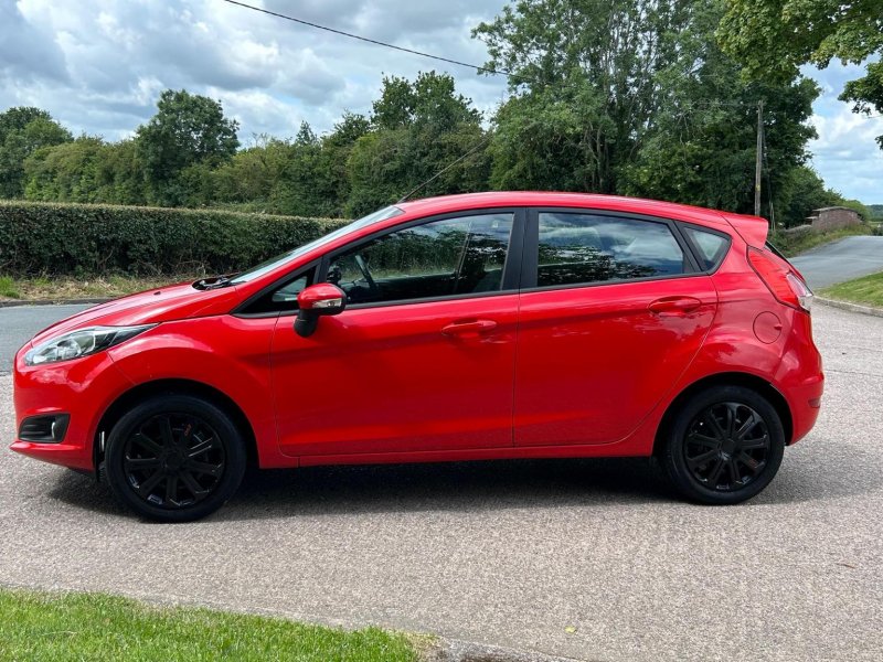 FORD FIESTA